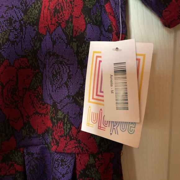 NWT Lularoe Amelia - Picture 2 of 2